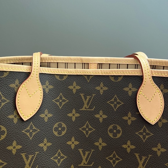 SOLD Authentic Louis Vuitton Neverfull GM with Pouch - Picture 8 of 10